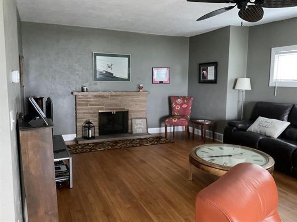 Photo of 135 S Brittingham PLACE, Madison, WI 53715 (MLS # 2014155)