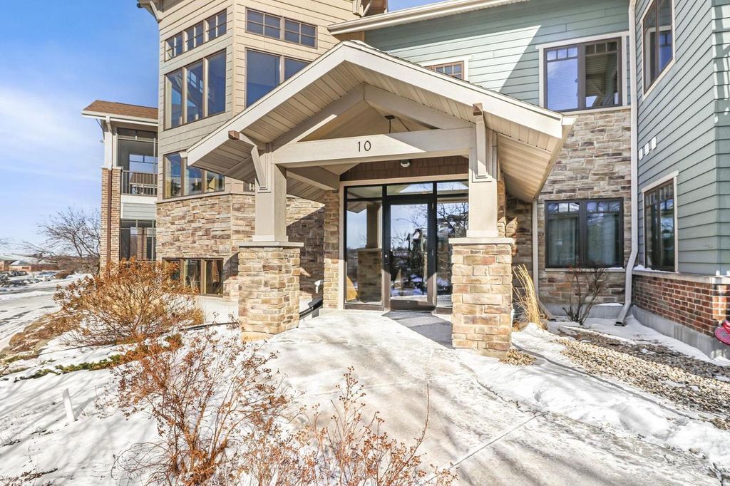 Photo of 10 Glen Brook WAY #109, Fitchburg, WI 53711 (MLS # 2015659)