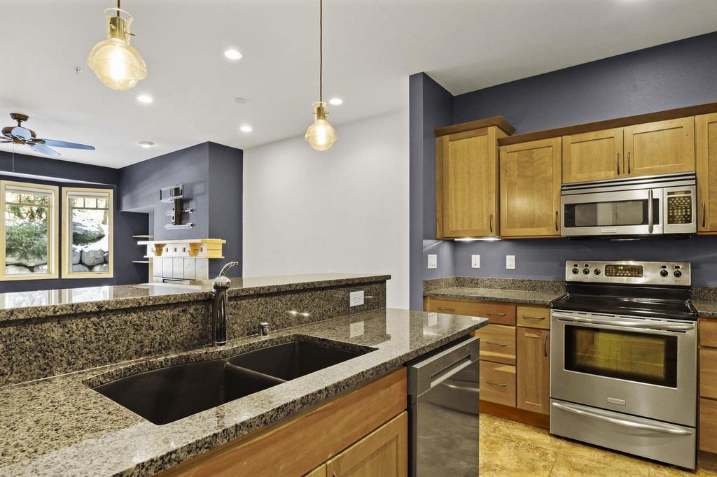 Photo of 10 Glen Brook WAY #109, Fitchburg, WI 53711 (MLS # 2015659)
