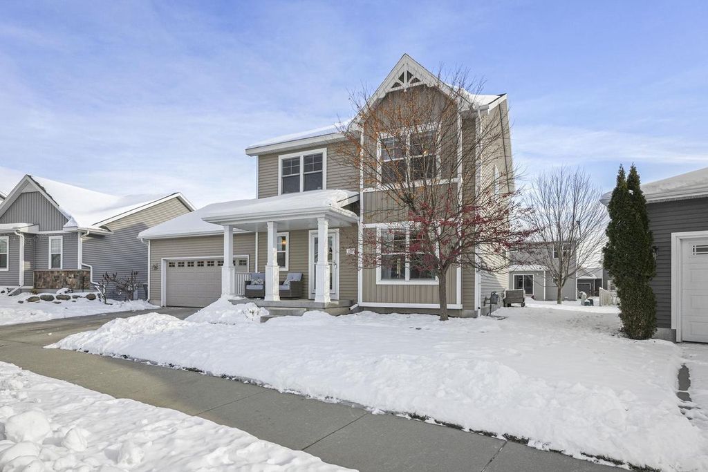 Photo of 1333 Blazingstar LANE, Sun Prairie, WI 53590 (MLS # 2013461)