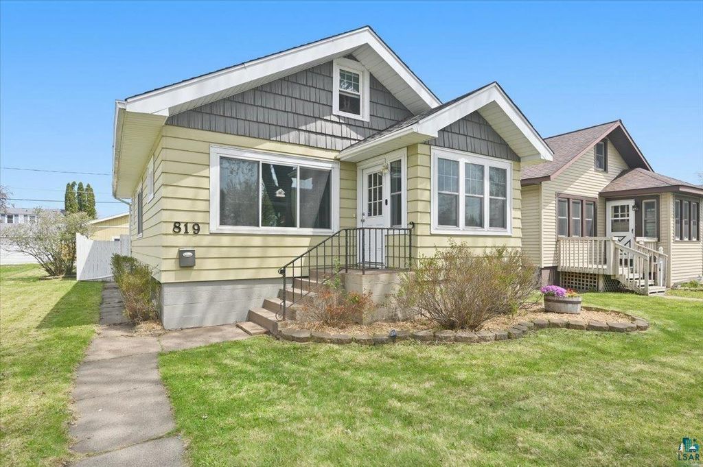 Photo of 819 N 22nd STREET, Superior, WI 54880 (MLS # 6125562)