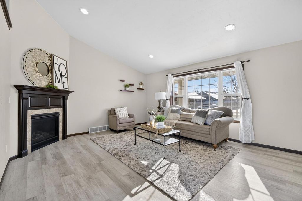 Photo of 1479 Aviator COURT, De Pere, WI 54115 (MLS # 50318971)