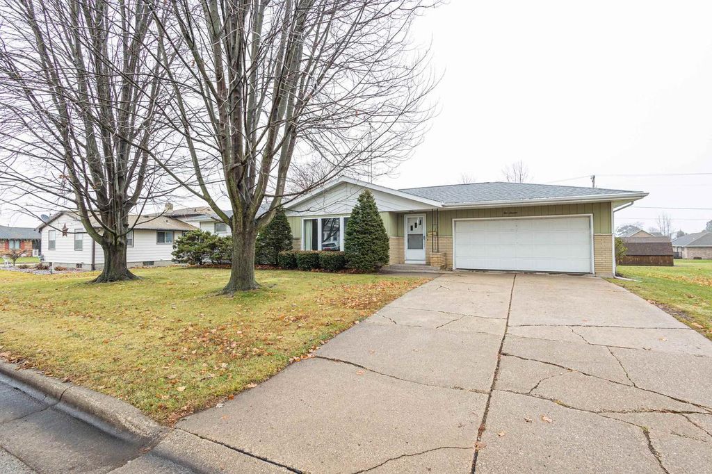 Photo of 516 N Washington STREET, Cuba City, WI 53807 (MLS # 2013172)