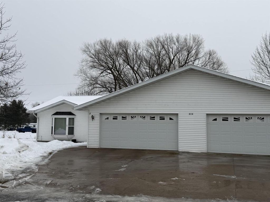 Photo of 808 Love LANE, Athens, WI 54411 (MLS # 22600158)