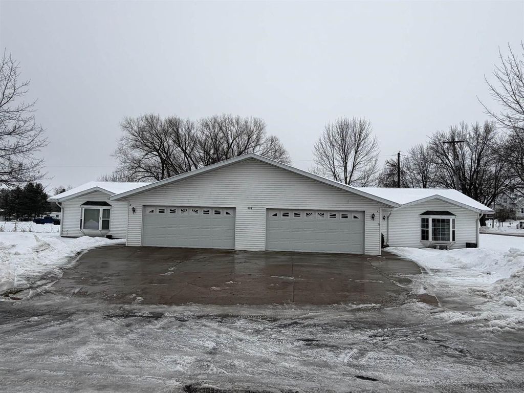 Photo of 808 Love LANE, Athens, WI 54411 (MLS # 22600158)