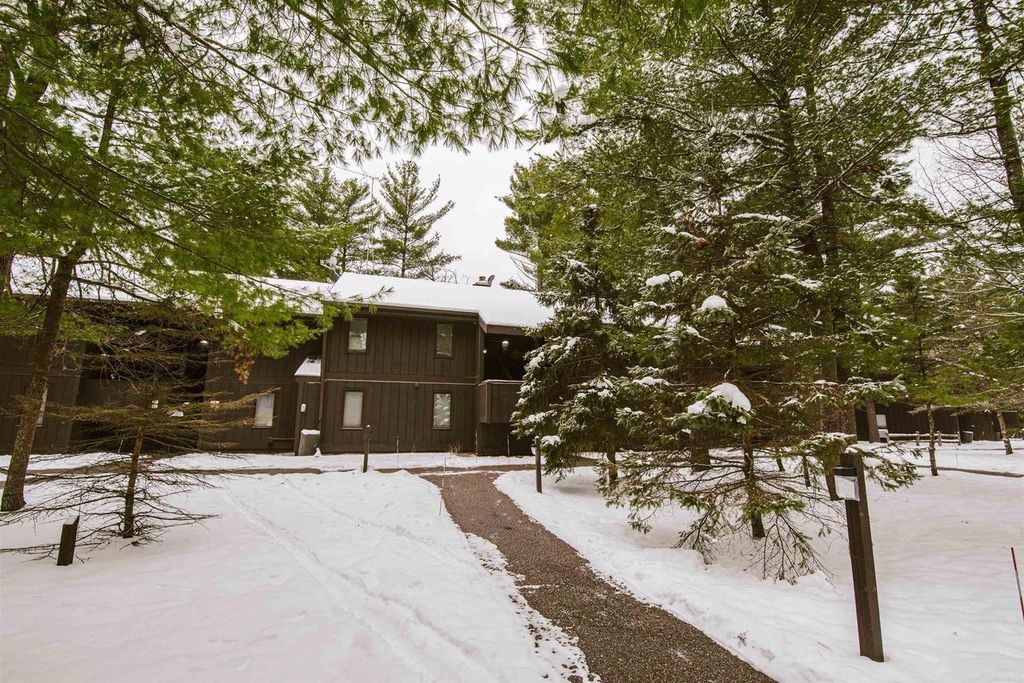 Photo of 5 Spruce TRAIL, Wisconsin Dells, WI 53965 (MLS # 2014114)