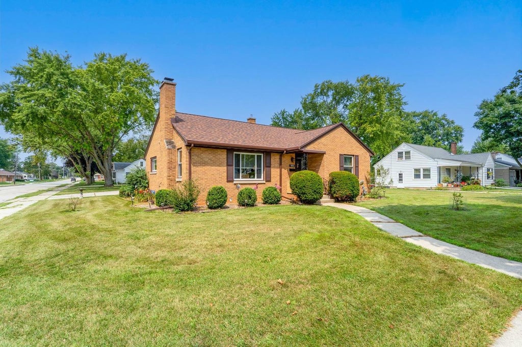 Photo of 1003 Wilson AVENUE, Green Bay, WI 54303 (MLS # 50330997)