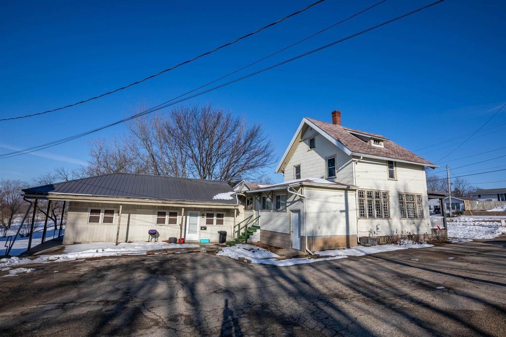 Photo of 706 Fair STREET, Mineral Point, WI 53565 (MLS # 2018895)