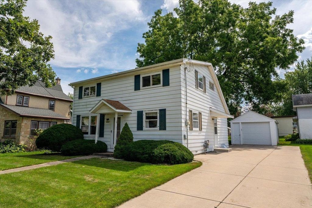 Photo of 115 Youlon STREET, West Salem, WI 54669 (MLS # 1944901)