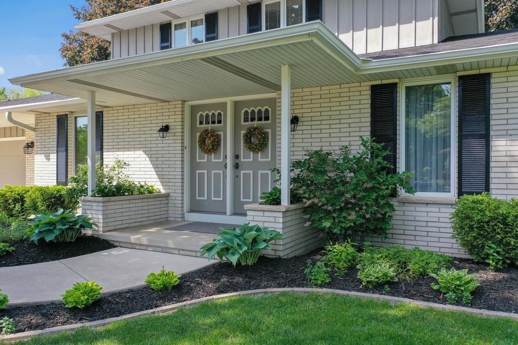 Photo of 230 Arbor LANE, Green Bay, WI 54301 (MLS # 50326418)