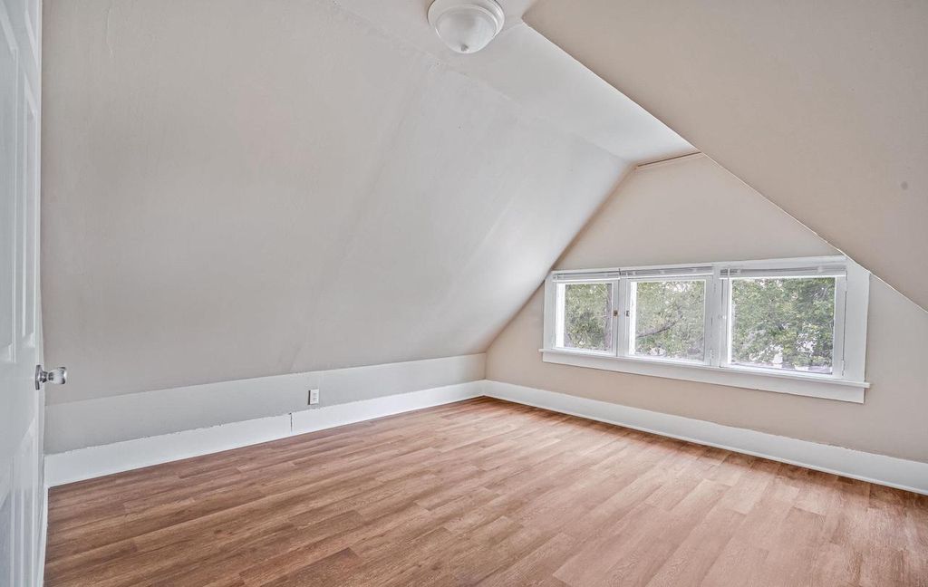 Photo of 924 W Fifth STREET, Appleton, WI 54914 (MLS # 50320971)