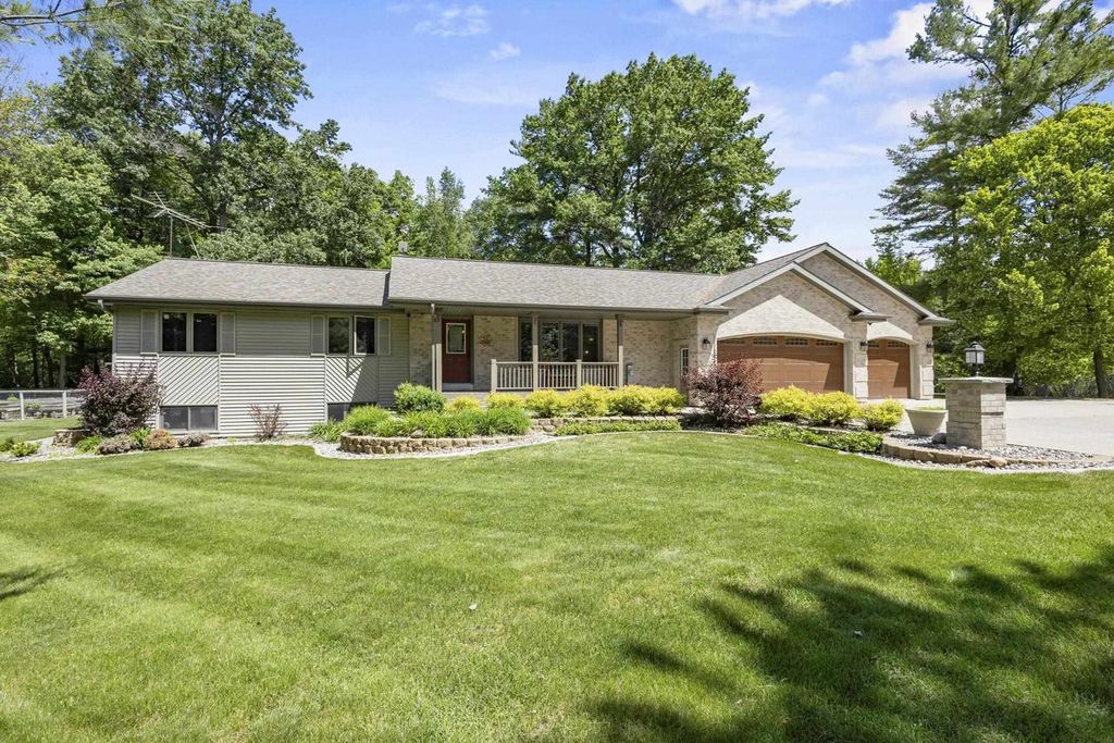 Photo of W2384 Sequin ROAD, Marinette, WI 54143 (MLS # 50327874)