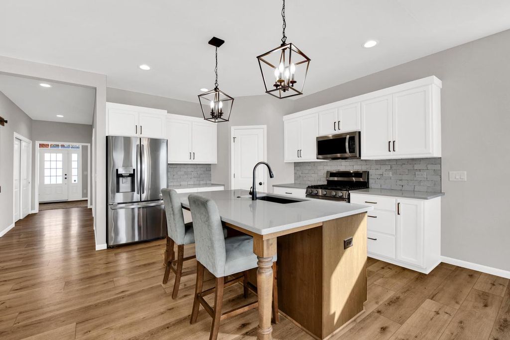 Photo of N62W21743 Augusta PARKWAY, Menomonee Falls, WI 53051 (MLS # 1948327)