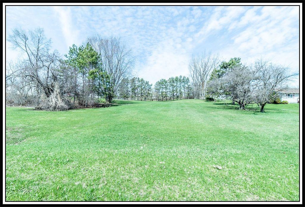 Photo of 160 Riverview DRIVE, Manawa, WI 54944 (MLS # 50324424)