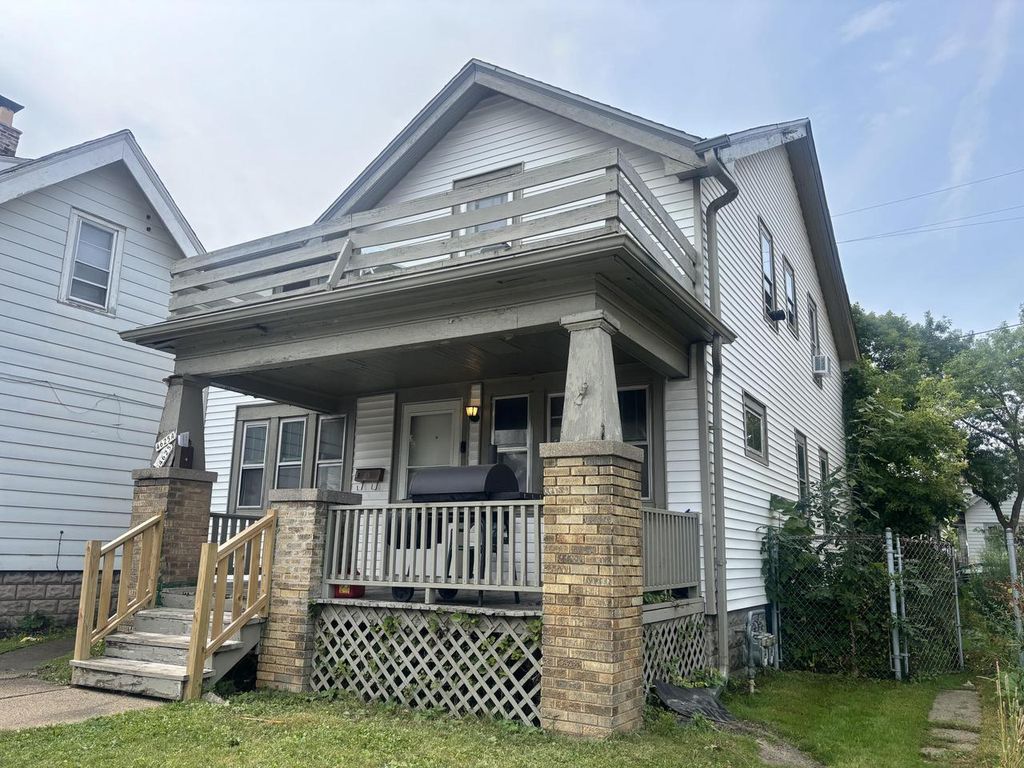 Photo of 4625 N Hopkins STREET #4625A, Milwaukee, WI 53209 (MLS # 1934701)