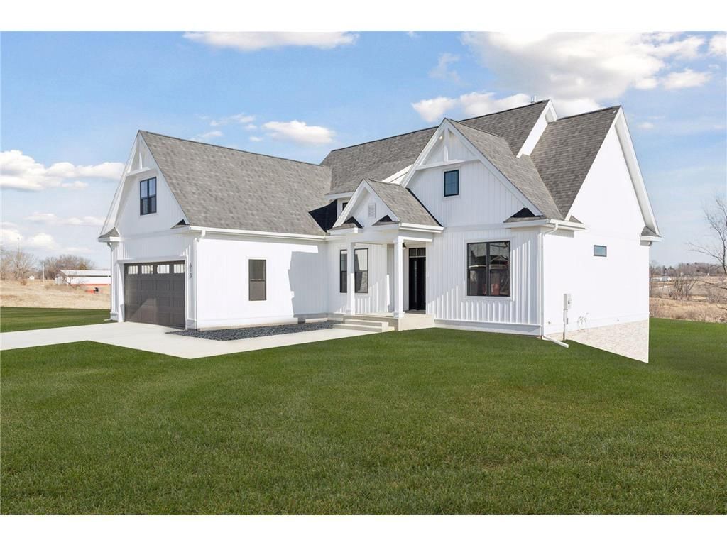 Photo of 610 Field Point STREET, Roberts, WI 54023 (MLS # 7021522)