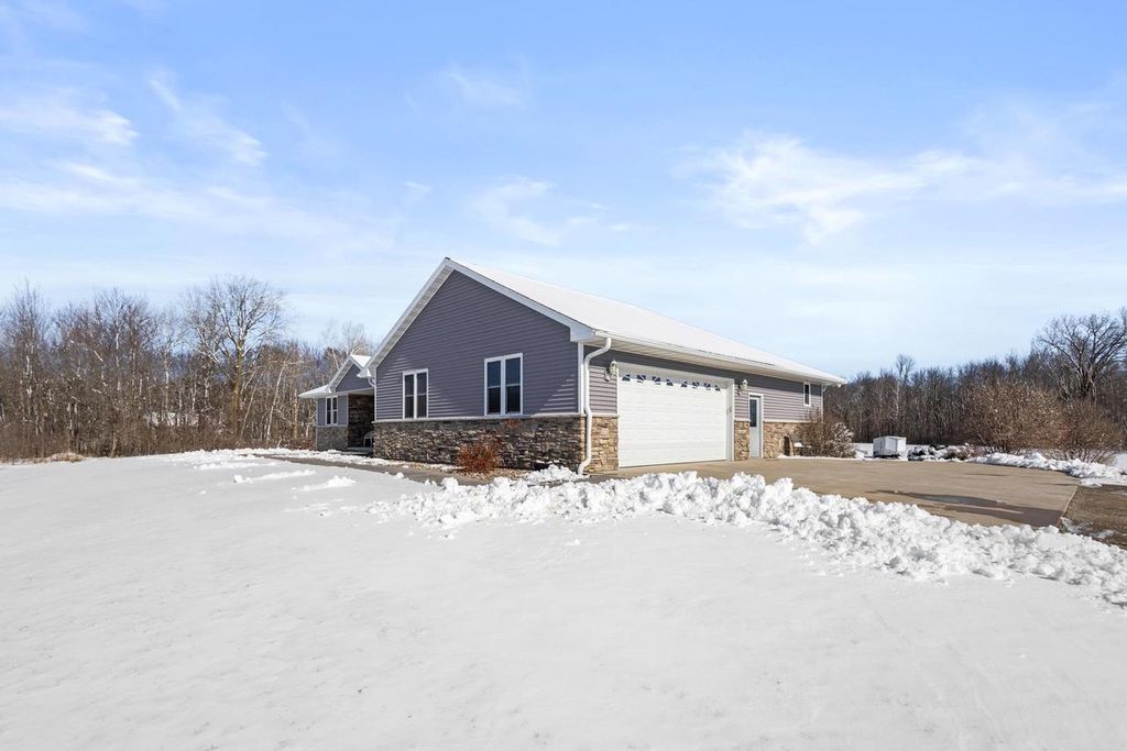 Photo of 8464 County Road S Rd, Pulaski, WI 54162 (MLS # 50320602)