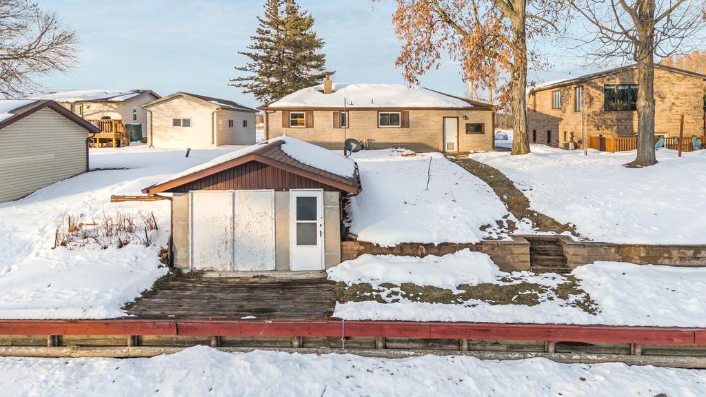 Photo of 7639 Boom Bay Heights ROAD, Larsen, WI 54947 (MLS # 50319363)