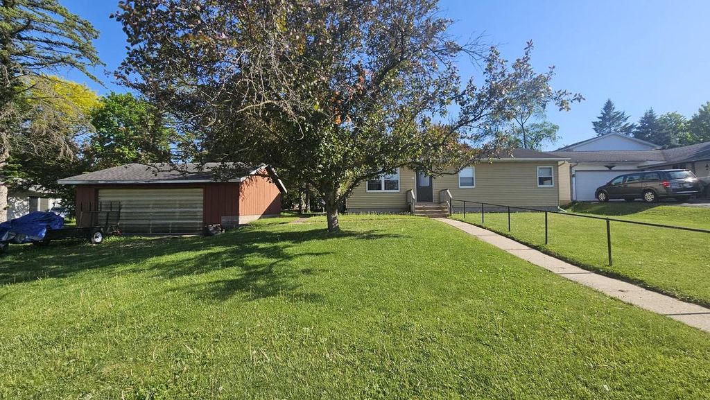 Photo of 292 E Berlin STREET, Berlin, WI 54923 (MLS # 50326495)