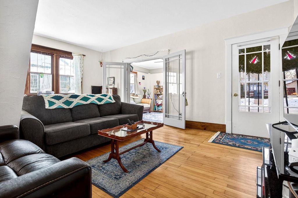 Photo of 614 W 6th STREET, Appleton, WI 54911 (MLS # 50322250)