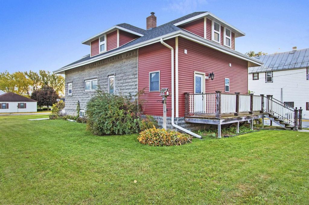 Photo of 339 W Main STREET, Lena, WI 54139 (MLS # 50317137)