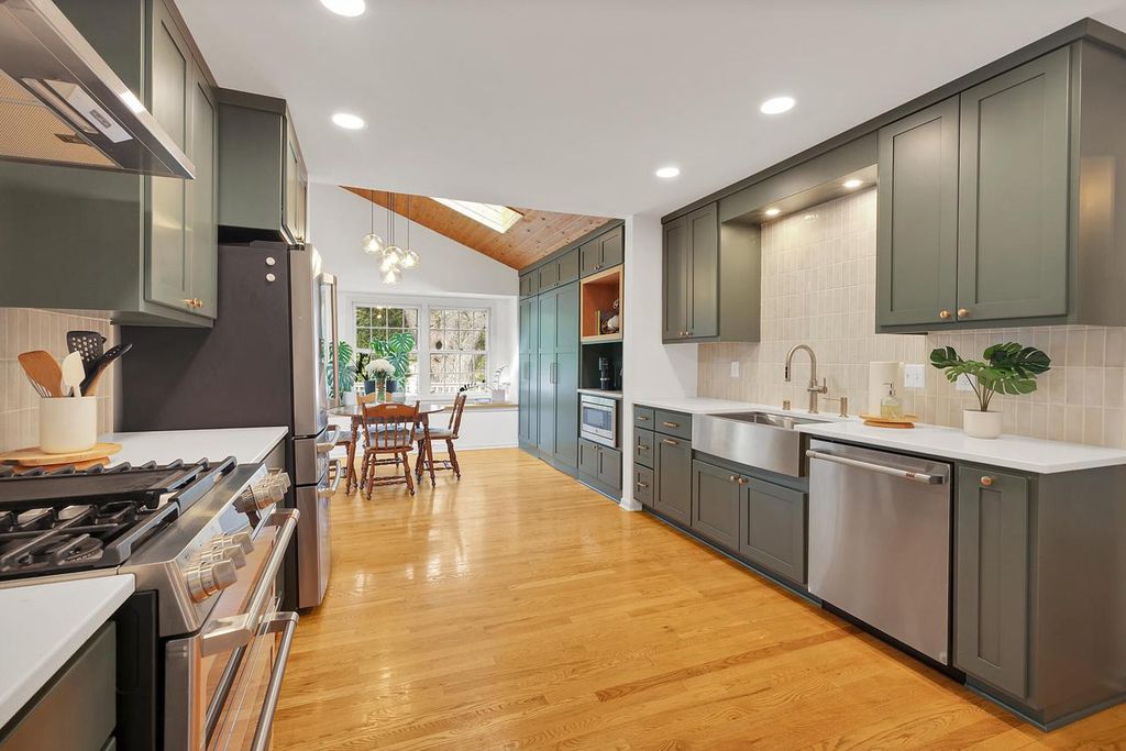 Photo of 1245 N 121st STREET, Wauwatosa, WI 53226 (MLS # 1959669)