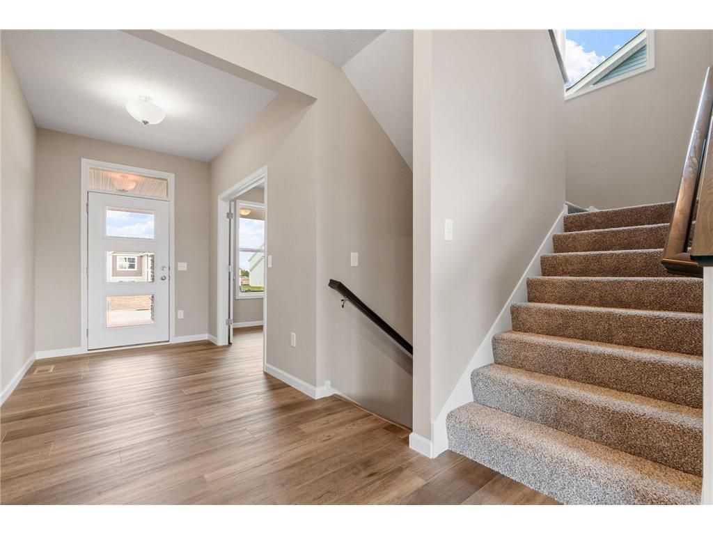 Photo of 908 Pine Vale AVENUE, Somerset, WI 54025 (MLS # 7011910)