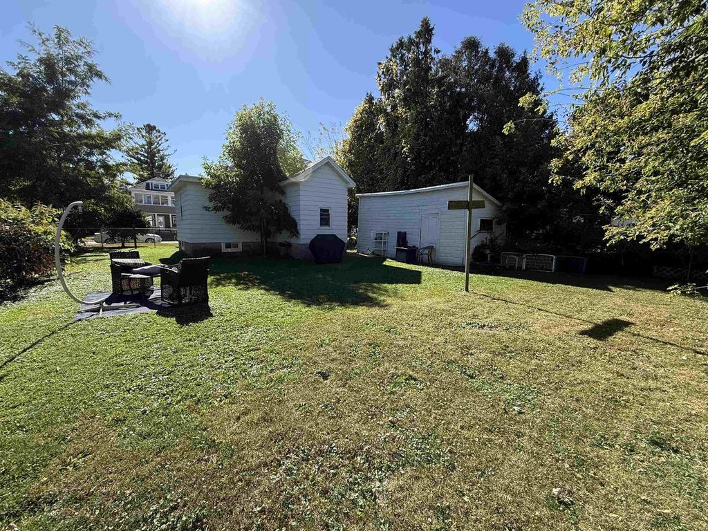 Photo of 1218 Carr PLACE, Oshkosh, WI 54901 (MLS # 50317051)