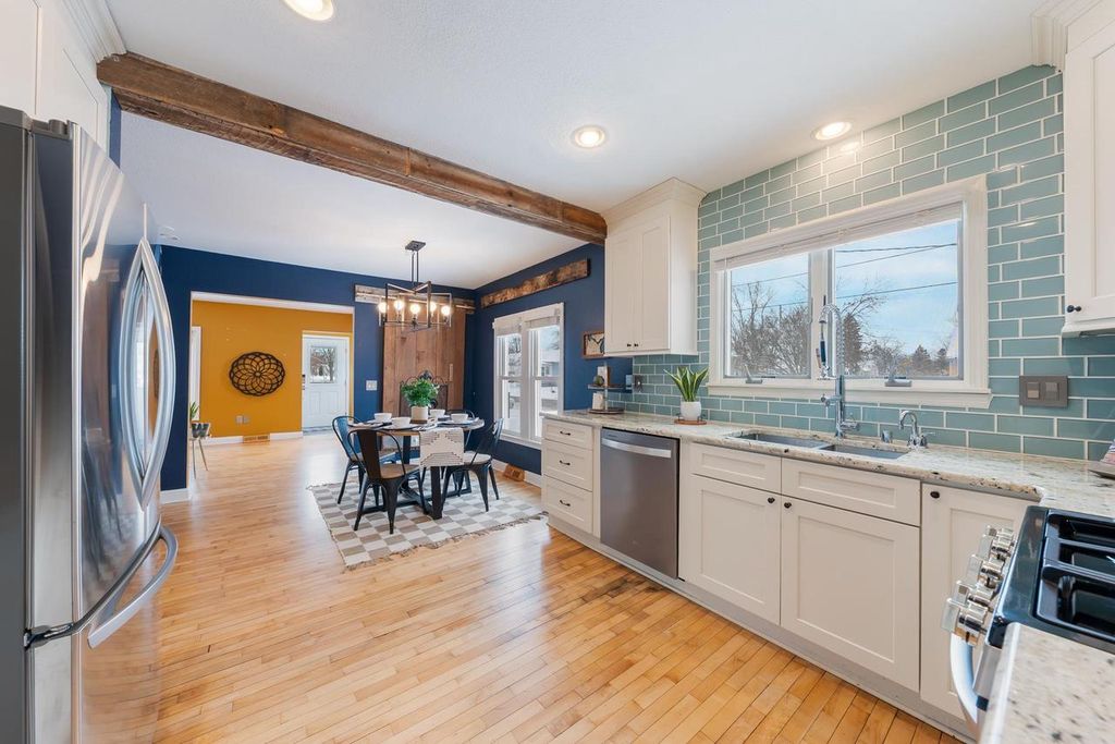 Photo of 423 van STREET, Neenah, WI 54956 (MLS # 50318849)