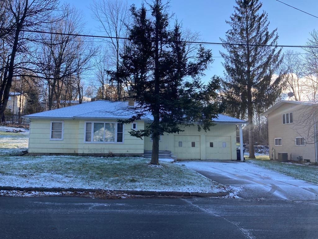 Photo of 931 Brown STREET, Wausau, WI 54403 (MLS # 22601692)