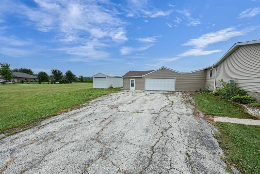 Photo of E1207 Town Hall ROAD, Luxemburg, WI 54217 (MLS # 50330317)