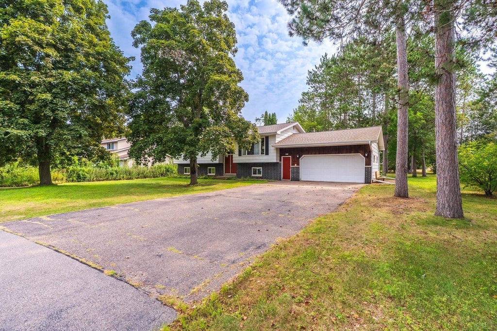 Photo of 2124 Greenbud ROAD, Kronenwetter, WI 54455 (MLS # 22603874)
