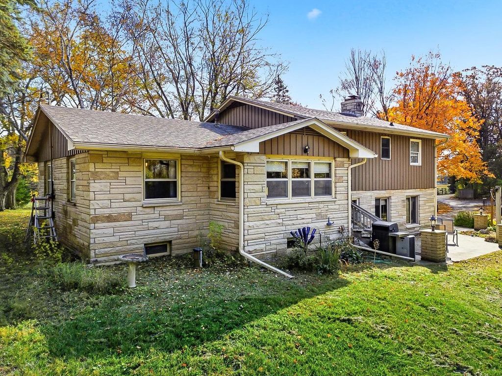 Photo of N3897 Business 26 ROAD, Jefferson, WI 53549 (MLS # 2011550)