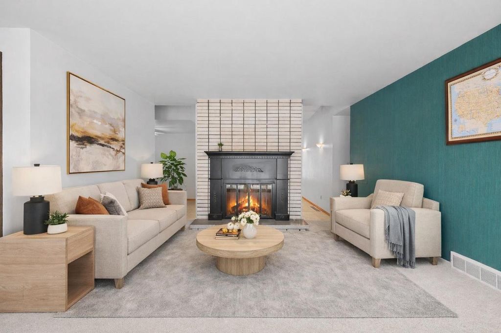 Photo of 1313 Sorrento DRIVE, Green Bay, WI 54304 (MLS # 50319947)