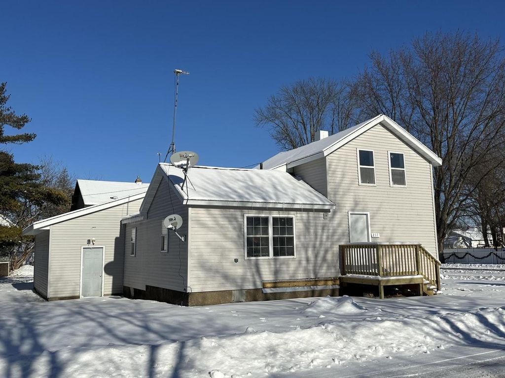 Photo of 237 Center STREET, Oconto, WI 54153 (MLS # 50319508)