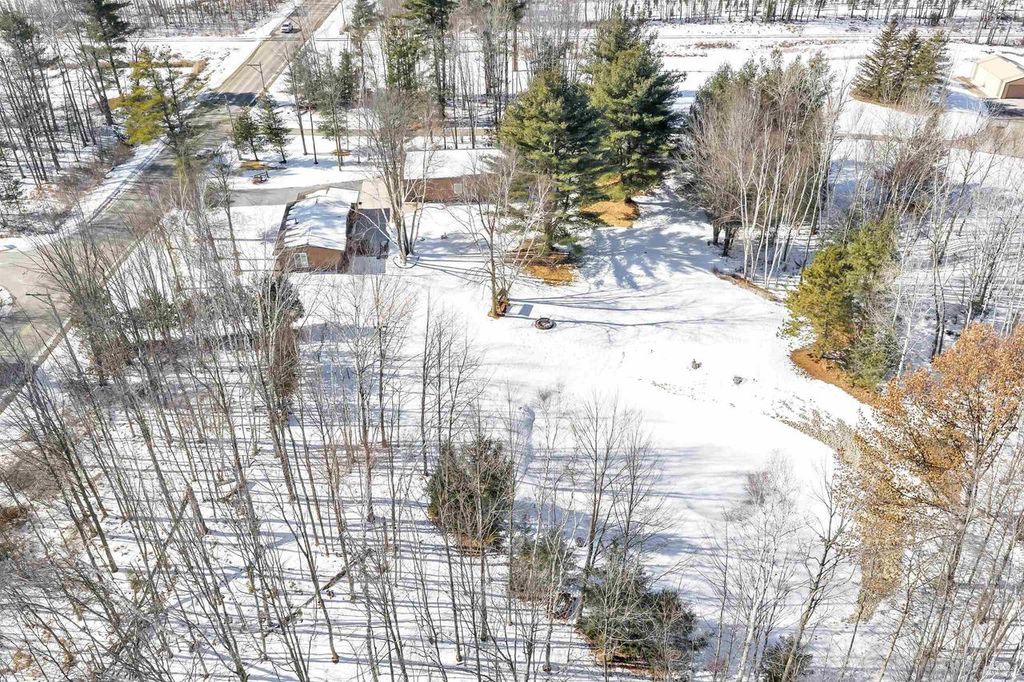 Photo of 5990 Allen ROAD, Little Suamico, WI 54141 (MLS # 50321118)