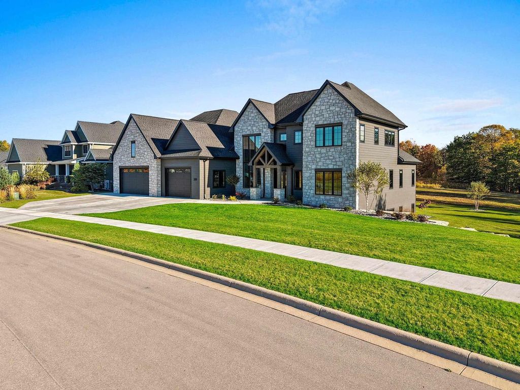 Photo of 2011 Labyrinth LANE, De Pere, WI 54115 (MLS # 50320385)