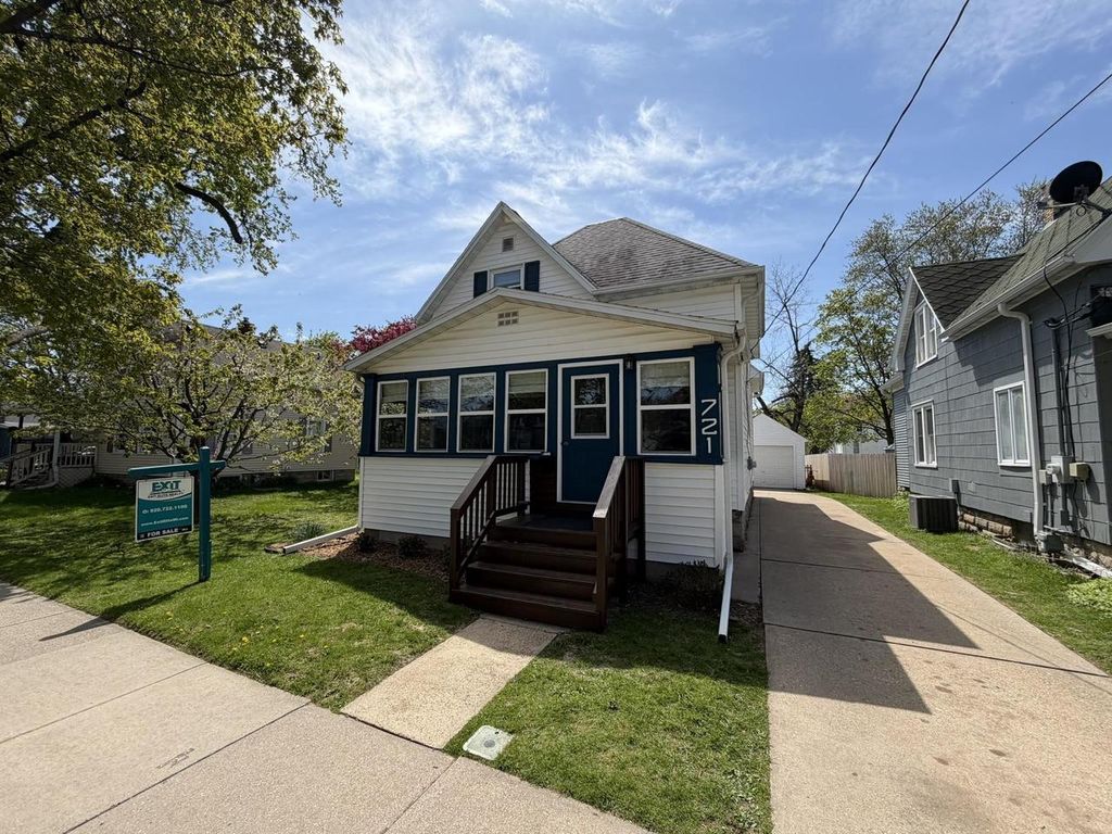 Photo of 721 W Commercial STREET, Appleton, WI 54914 (MLS # 50322704)