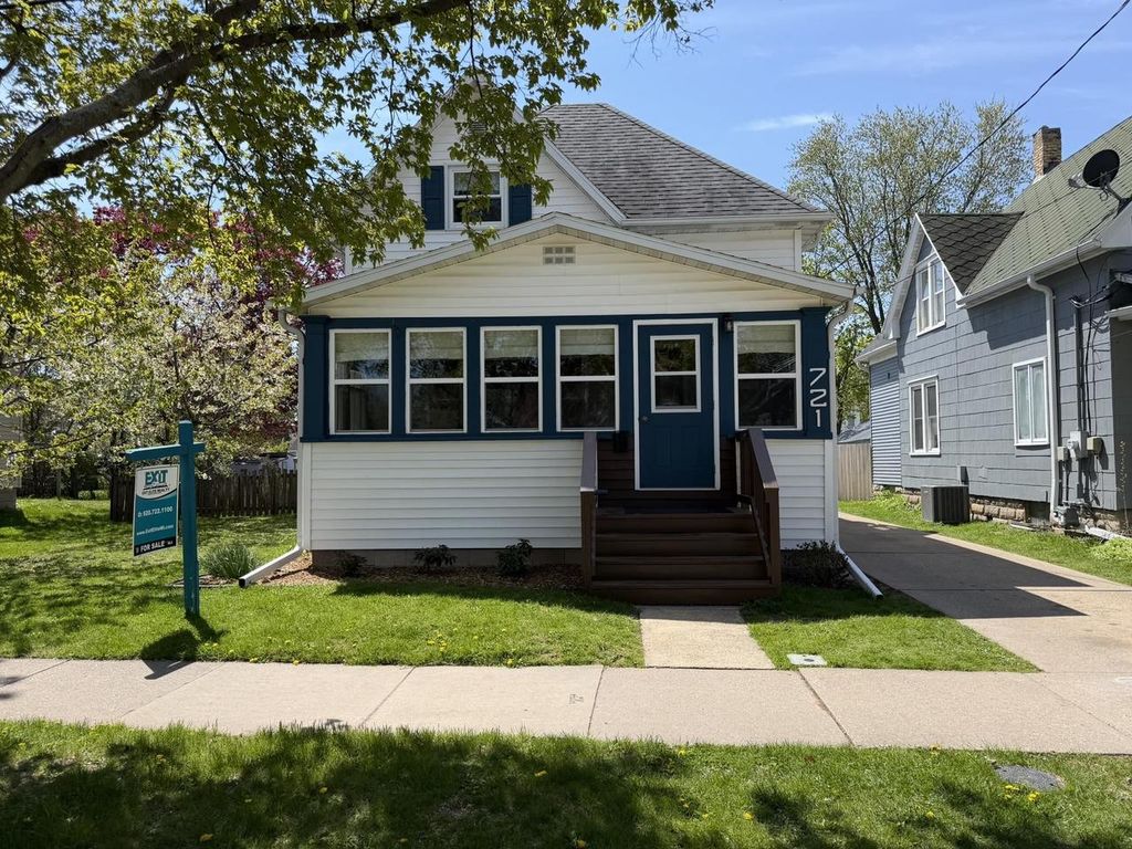 Photo of 721 W Commercial STREET, Appleton, WI 54914 (MLS # 50322704)