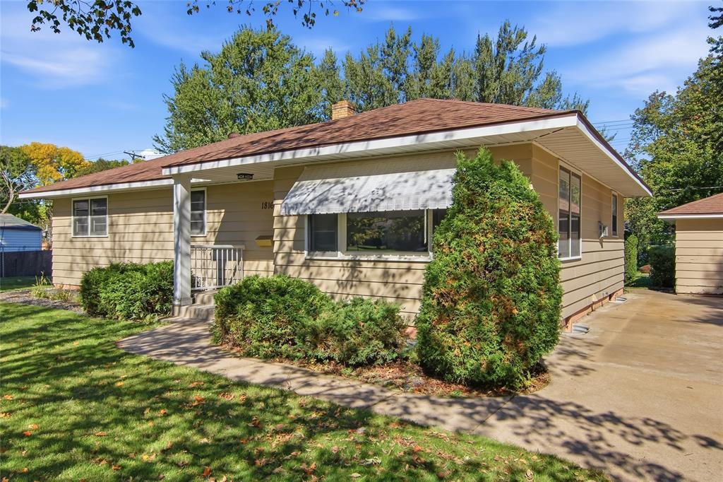 Photo of 1816 Taft AVENUE, Eau Claire, WI 54701 (MLS # 1605655)