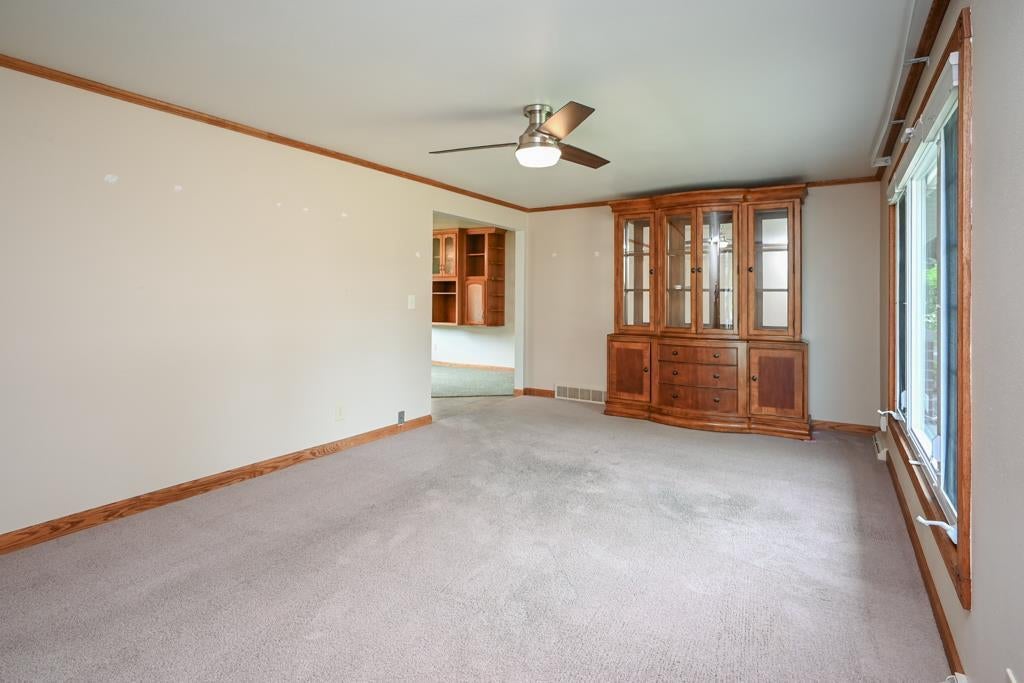 Photo of 318 Westplain DRIVE, Green Bay, WI 54303 (MLS # 50327566)