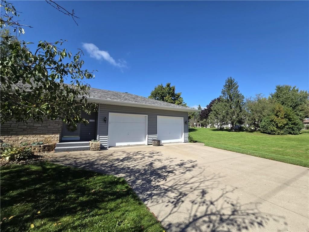 Photo of 432 S Wisconsin AVENUE, Rice Lake, WI 54868 (MLS # 1595871)