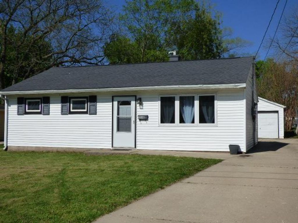 Photo of 1520 Lincoln HEIGHTS, Beloit, WI 53511 (MLS # 2022294)