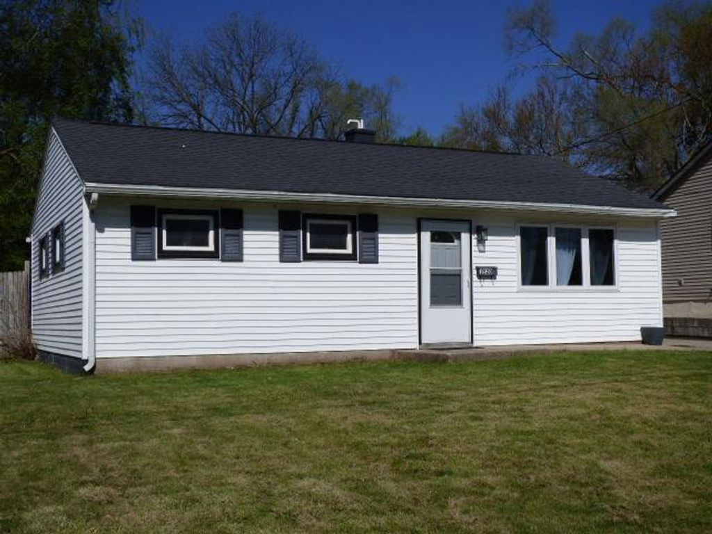 Photo of 1520 Lincoln HEIGHTS, Beloit, WI 53511 (MLS # 2022294)