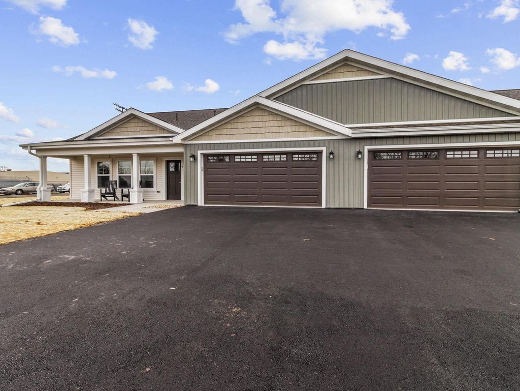 Photo of 1601 Wildlife DRIVE #1, Kewaskum, WI 53040 (MLS # 1946445)