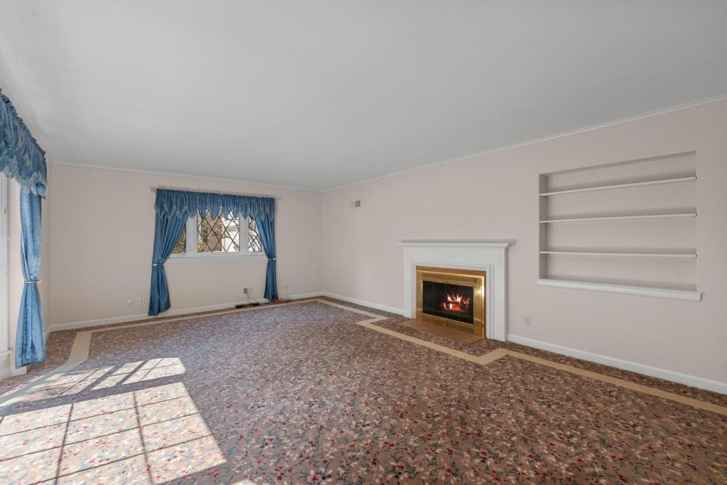 Photo of 240 Vine STREET, West Bend, WI 53095 (MLS # 1936236)