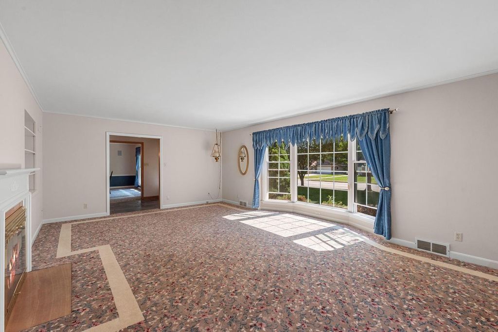 Photo of 240 Vine STREET, West Bend, WI 53095 (MLS # 1936236)