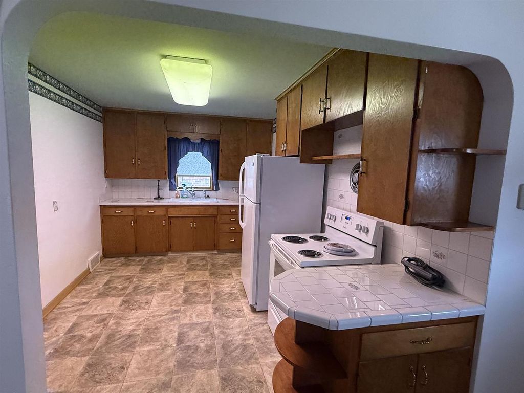 Photo of 316 E Stevens STREET, Shawano, WI 54166 (MLS # 50324721)