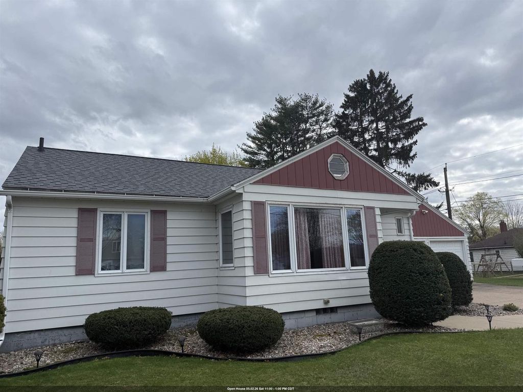 Photo of 316 E Stevens STREET, Shawano, WI 54166 (MLS # 50324721)