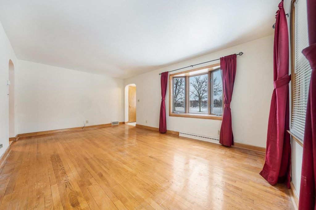 Photo of 1717 W Franklin STREET, Appleton, WI 54914 (MLS # 50319324)